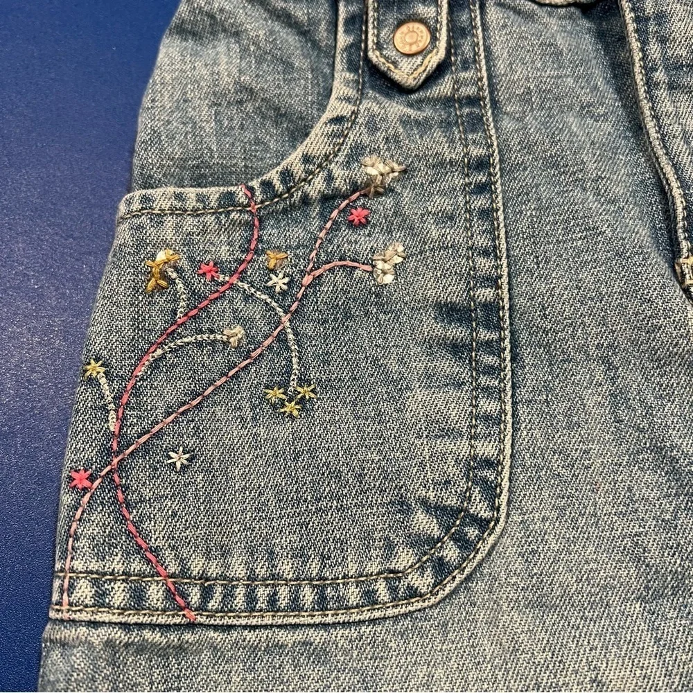 Oshkosh B'gosh Girls Denim Heart Floral Embroidered Skirt Size 4